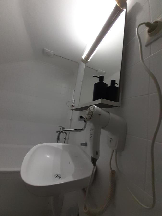 Rooms & Apartment Gh Pasha Tuzla Exterior foto