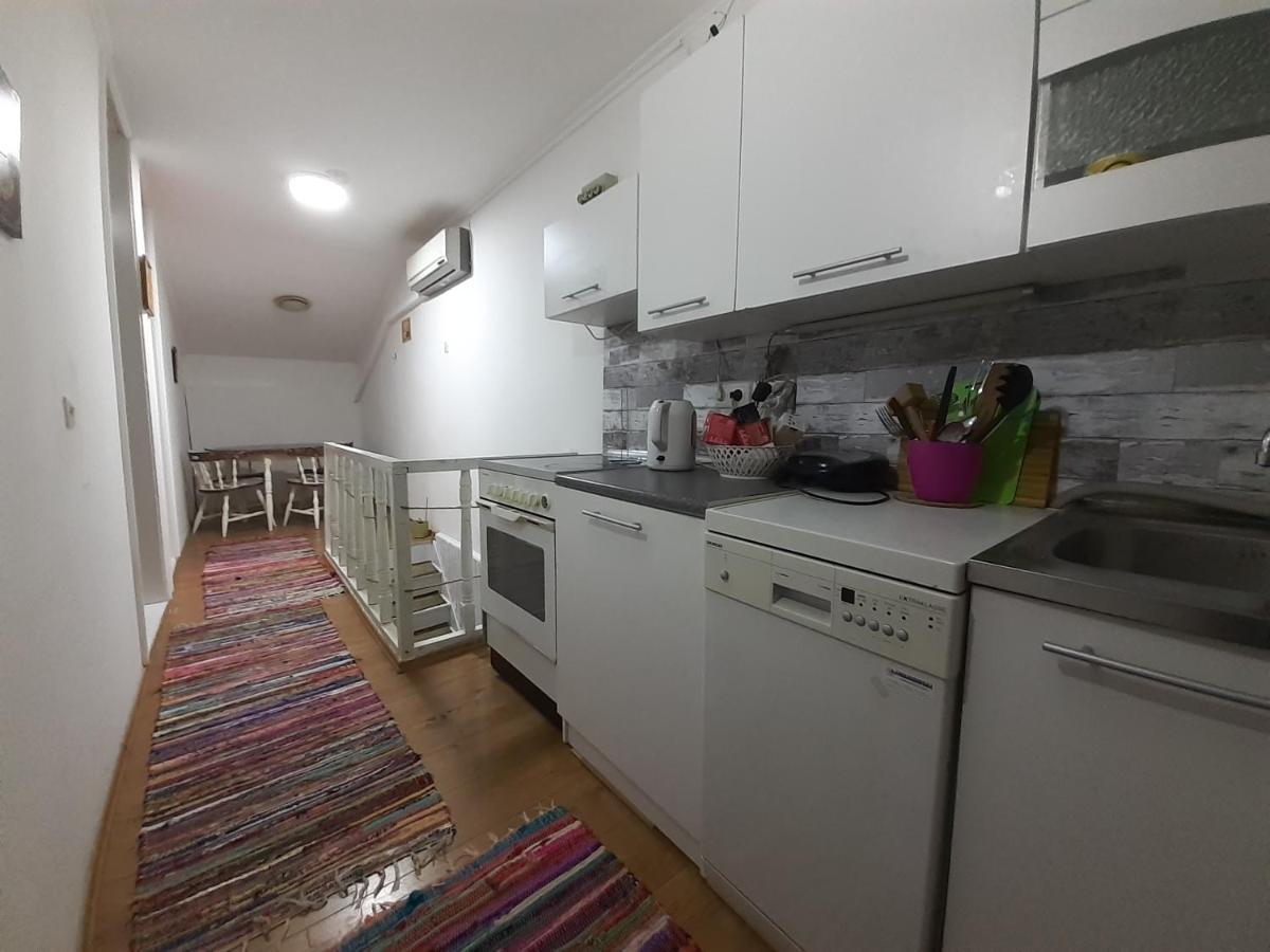 Rooms & Apartment Gh Pasha Tuzla Exterior foto