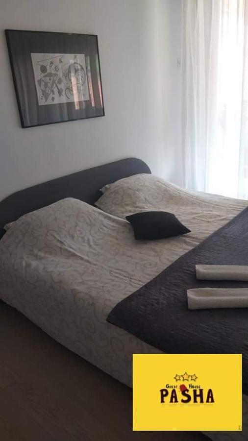 Rooms & Apartment Gh Pasha Tuzla Exterior foto