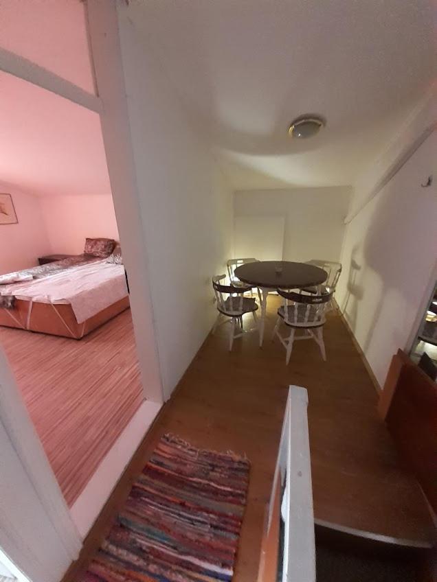 Rooms & Apartment Gh Pasha Tuzla Exterior foto