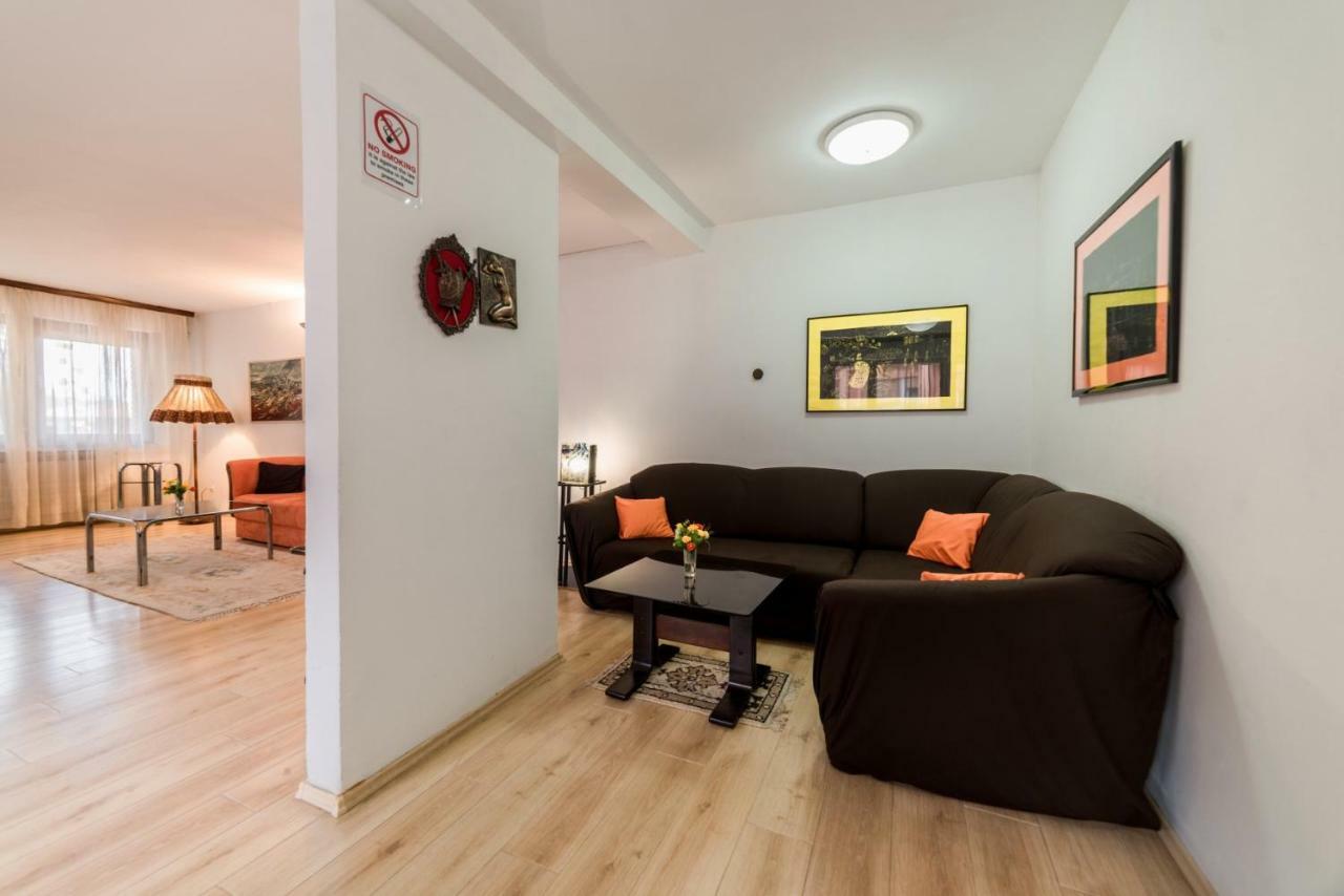 Rooms & Apartment Gh Pasha Tuzla Exterior foto